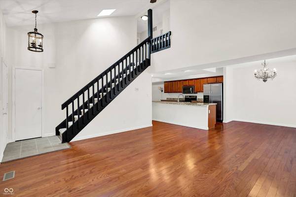 354 Dominion DR, Zionsville, IN 46077