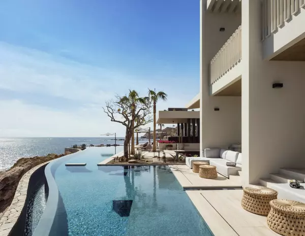 Chileno Bay Real Estate in Cabo San Lucas
