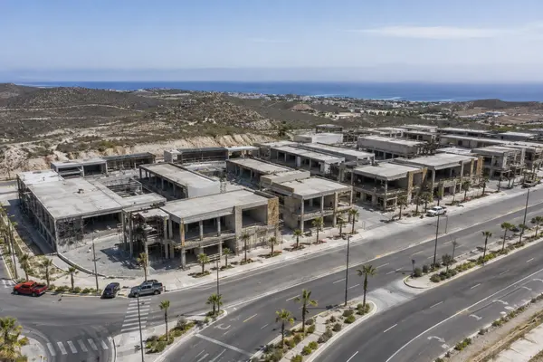 feature image of Commercial Real Estate in Los Cabos