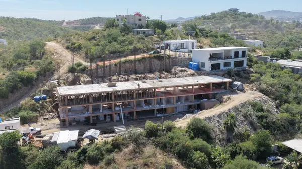 El Tezal vs. Pedregal: Where Do Cabo Buyers Have More Leverage?