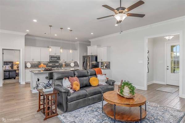 106 Brimestone Loop, Benton, LA 71006