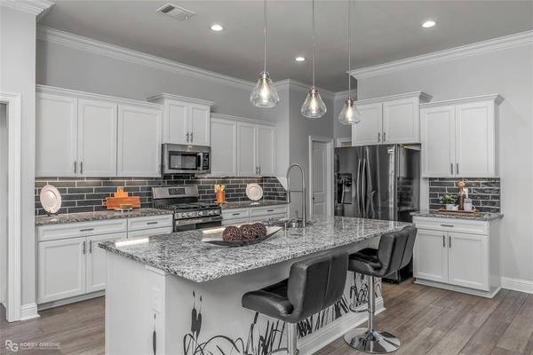 106 Brimestone Loop, Benton, LA 71006