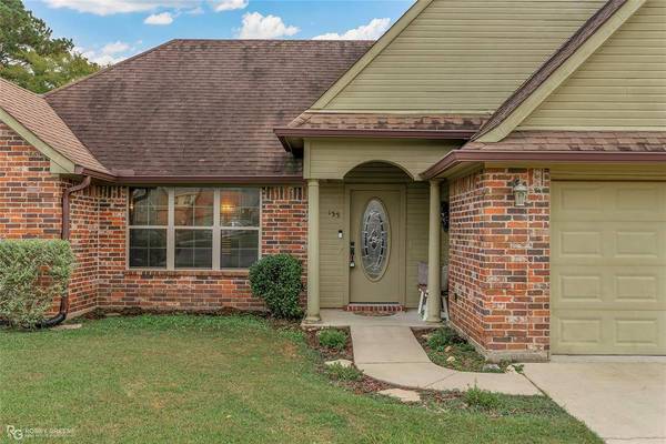 155 Lola Circle, Benton, LA 71006