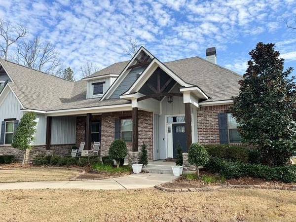 5107 Waters Edge Drive, Benton, LA 71006