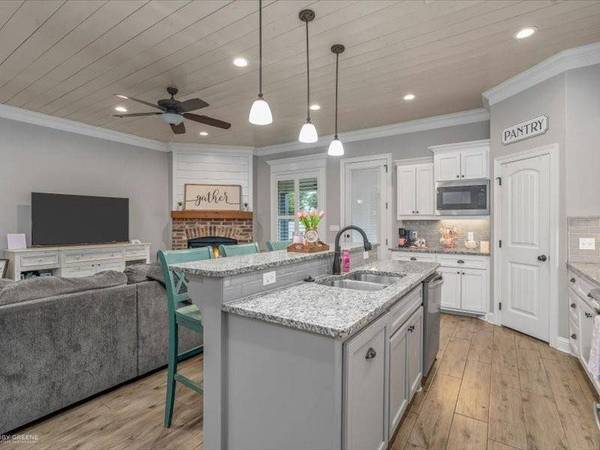 408 Halifax Circle, Benton, LA 71006