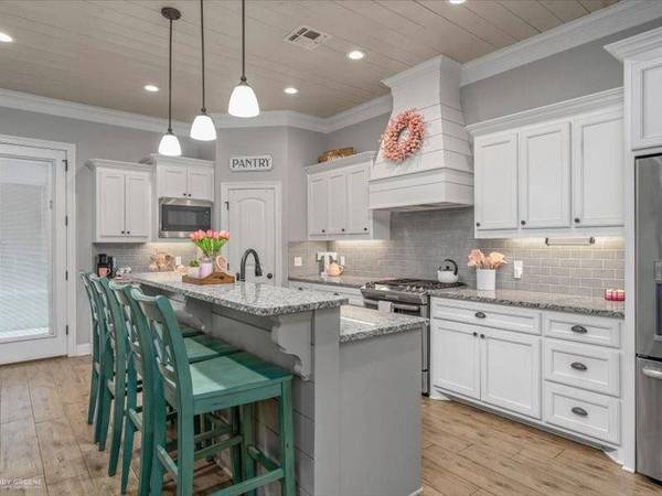 408 Halifax Circle, Benton, LA 71006