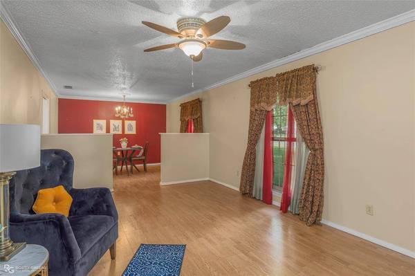 400 Plaza Circle, Bossier City, LA 71111