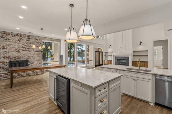 219 Bay Hills Drive, Benton, LA 71006