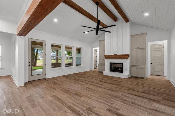 329 Autumn Ridge Drive, Bossier City, LA 71111
