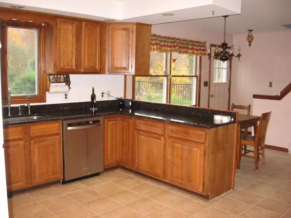 904 S 18th St, Newark City, NJ 07108