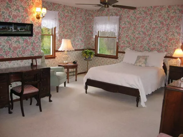 904 S 18th St, Newark City, NJ 07108