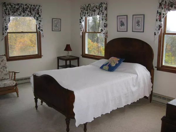 904 S 18th St, Newark City, NJ 07108