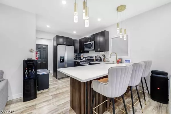 170 Clinton Pl, Newark City, NJ 07112