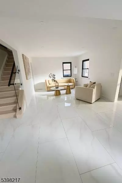 996 Palisade Ave, Teaneck Twp., NJ 07666