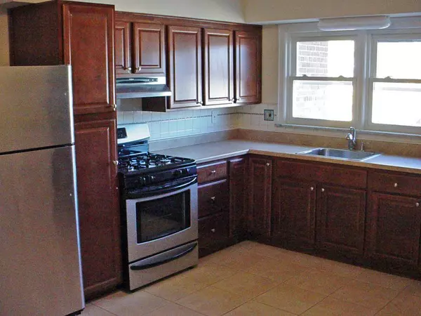 100 Rosa Parks Blvd #B1B, Paterson City, NJ 07501