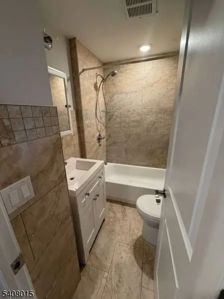 144 N 8Th St #2, Hawthorne Boro, NJ 07506