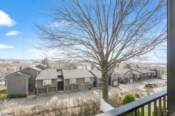 270 Lafayette Ave #2, Lyndhurst Twp., NJ 07071