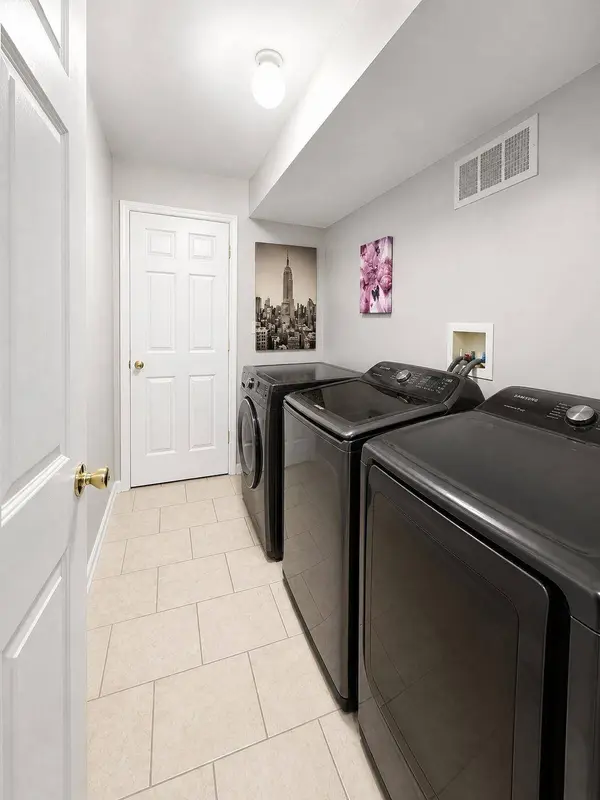 14 NORTH END TERRACE  #1, Newark, NJ 07104-4404
