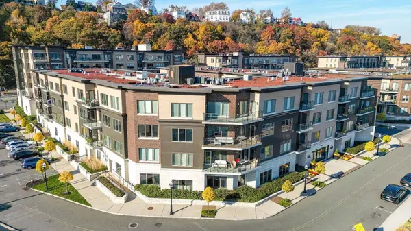150 HENLEY PL #404, Weehawken, NJ 07086