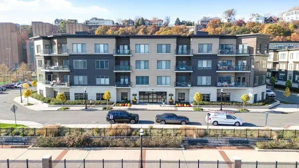 150 HENLEY PL #404, Weehawken, NJ 07086