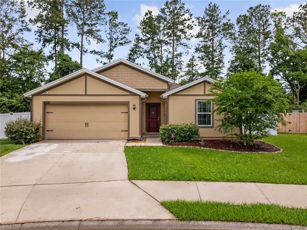 8552 LAKE GEORGE CIR W, Macclenny, FL 32063