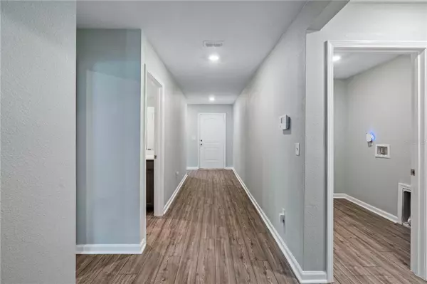 8552 LAKE GEORGE CIR W, Macclenny, FL 32063