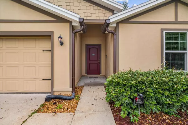 8552 LAKE GEORGE CIR W, Macclenny, FL 32063
