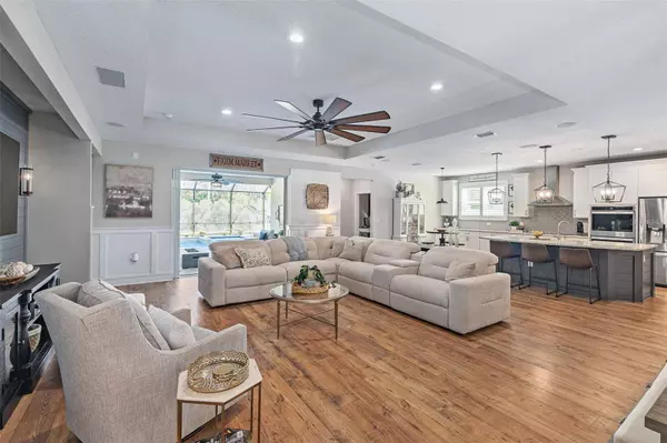 213 S COOPERS HAWK WAY, Palm Coast, FL 32164