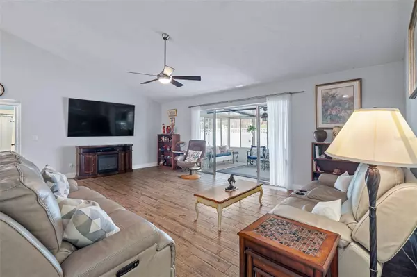 48 AARON CIR, Ormond Beach, FL 32174