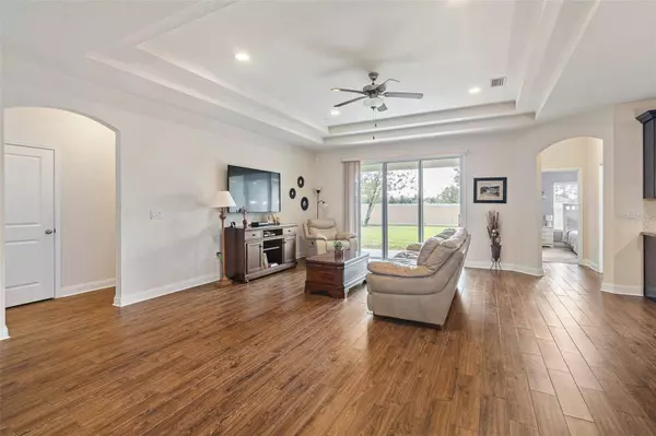 139 N STARLING DR, Palm Coast, FL 32164