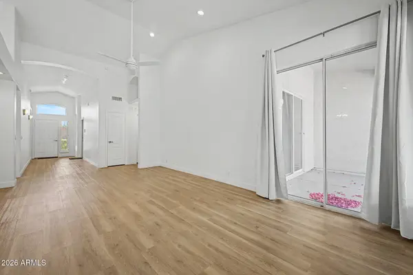 3326 N 42nd Street, Phoenix, AZ 85018