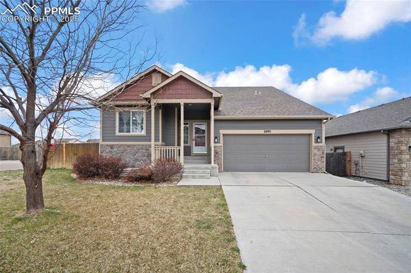 6095 San Mateo DR, Colorado Springs, CO 80911