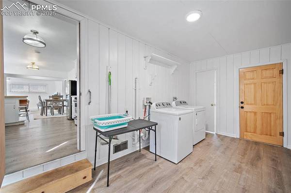 137 N 14th ST, Colorado Springs, CO 80904