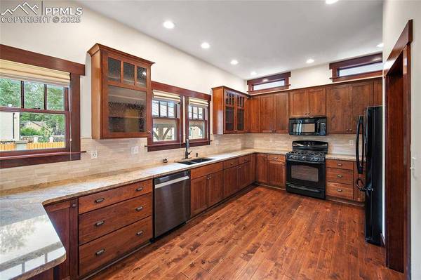 1727 N Royer ST, Colorado Springs, CO 80907