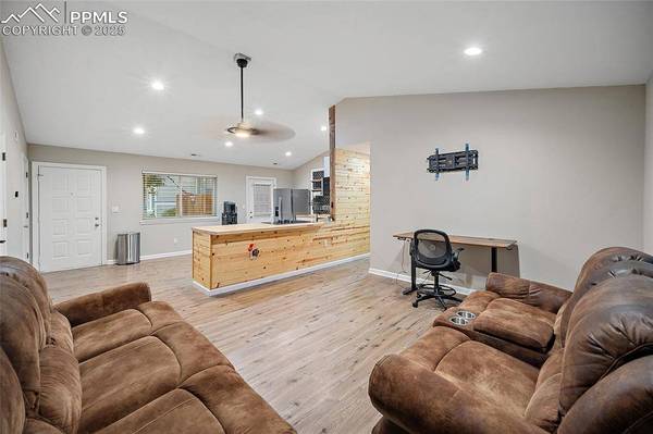 841 Dawn Break LOOP, Colorado Springs, CO 80910