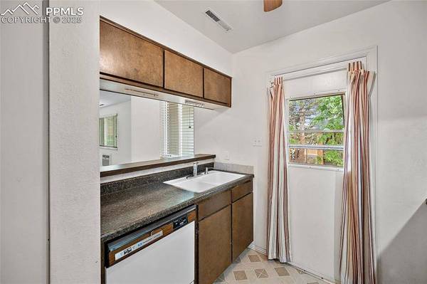 1625 N Murray BLVD #224, Colorado Springs, CO 80915