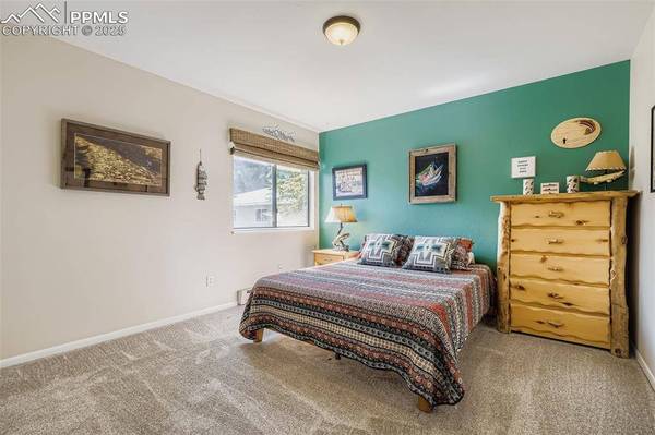 52 El Paso BLVD #1C, Manitou Springs, CO 80829