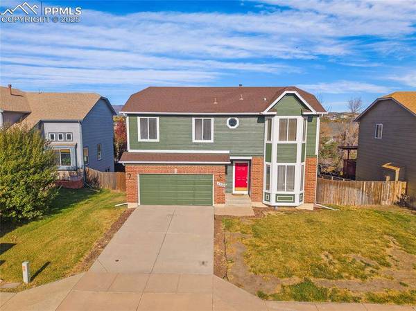 4250 Daylilly DR, Colorado Springs, CO 80916