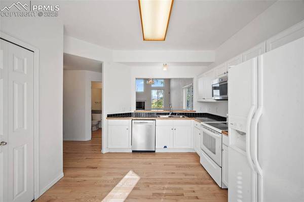 4250 Daylilly DR, Colorado Springs, CO 80916