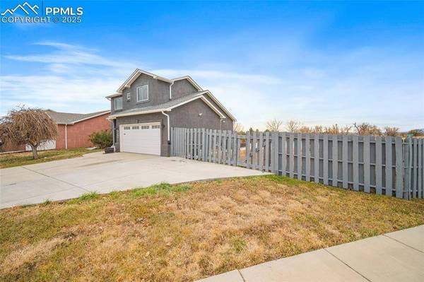 9307 Summer Meadows DR, Colorado Springs, CO 80925