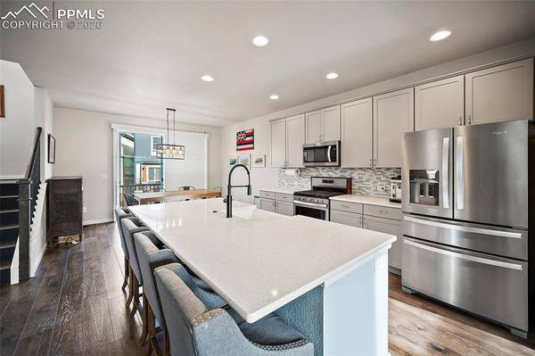 7227 Berrybrook LN, Colorado Springs, CO 80918