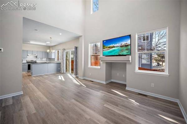 855 Dawn Break LOOP, Colorado Springs, CO 80910