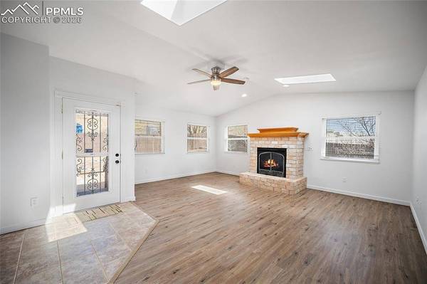 713 N 23rd ST, Colorado Springs, CO 80904