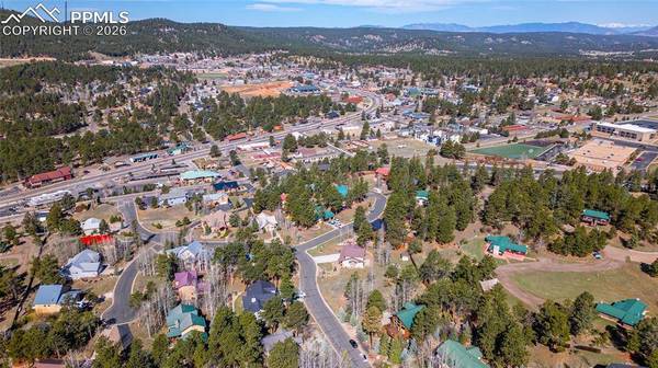 620 Skyline DR, Woodland Park, CO 80863