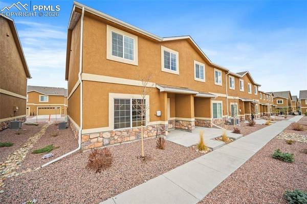 7617 Black Spruce HTS, Colorado Springs, CO 80908