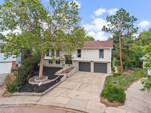 4821 Ranch DR, Colorado Springs, CO 80918