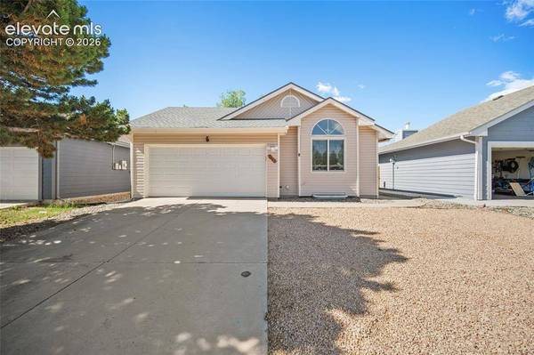 8643 Chancellor DR, Colorado Springs, CO 80920