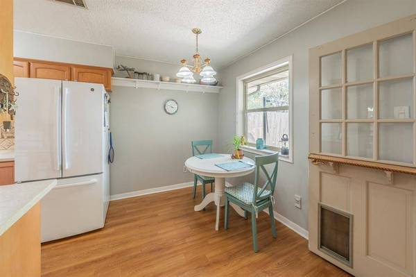 1030 SE 3rd Street, Grand Prairie, TX 75051