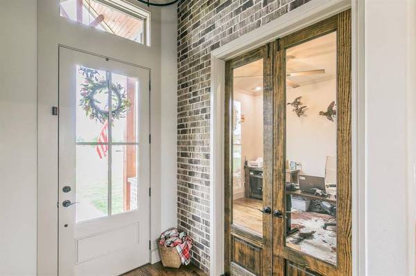 113 Longhorn Court, Paradise, TX 76073