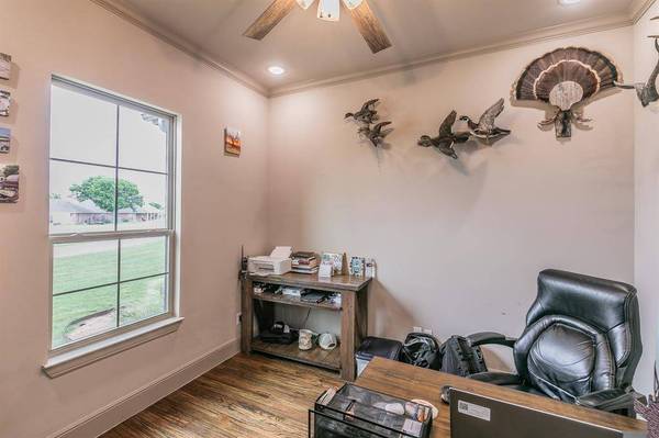 113 Longhorn Court, Paradise, TX 76073